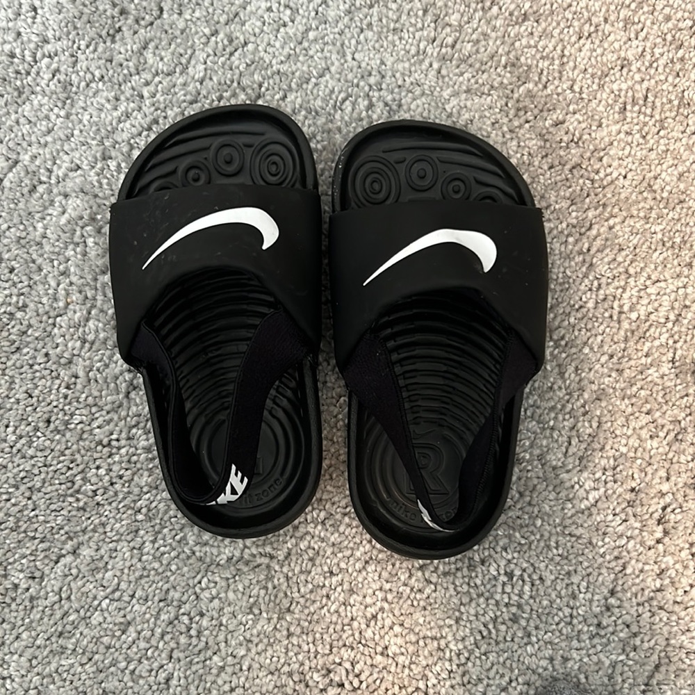 Nike baby sandals